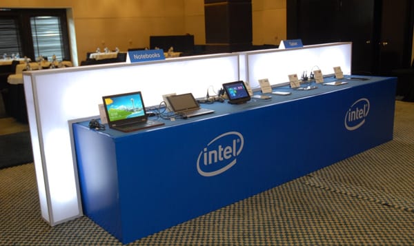 Devices-on-Display-at-tech-Intel-Mobility-Roadshow