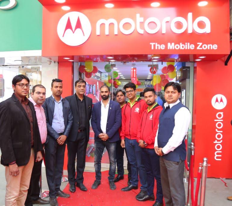 Motorola announces 50 Moto Hubs in Delhi, expands retail footprint in the country