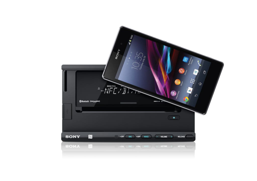 Sony_XSP-N1BT_Built-in_Smartphone_Cradle_NoArrow_WithBackgournd