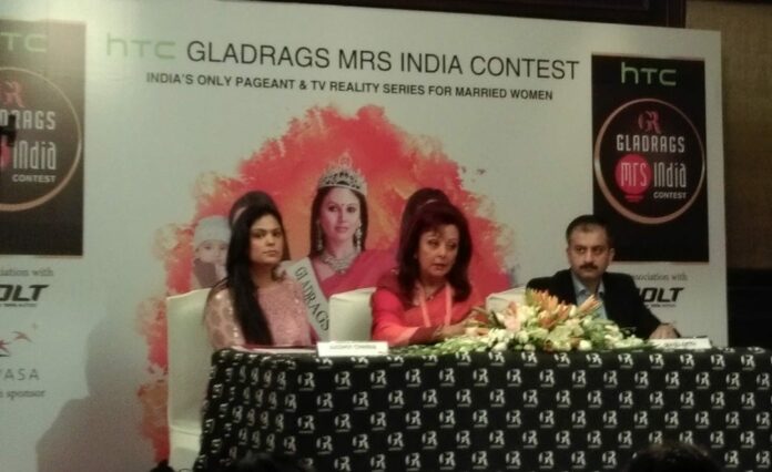 Gladrags Mrs. India 2015