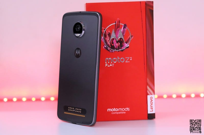 Moto Z2 Play India Box Contents