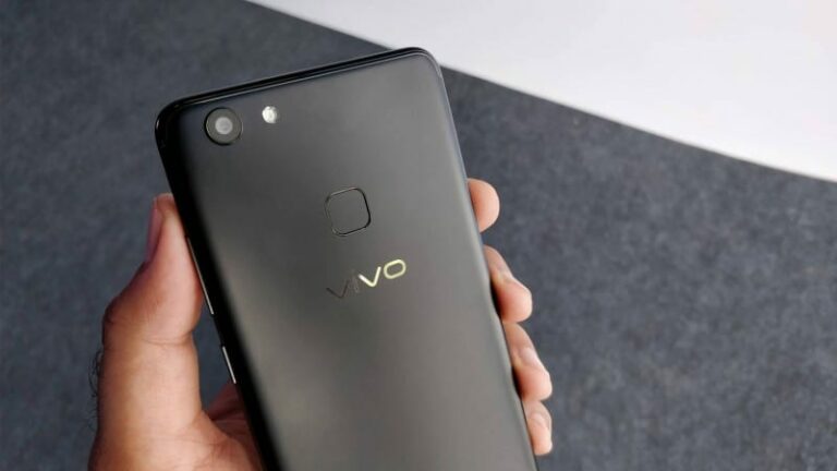 Vivo V7 Plus with 5.99-inch FullView display, 24MP front camera, Snapdragon 450 launched for INR 21,999