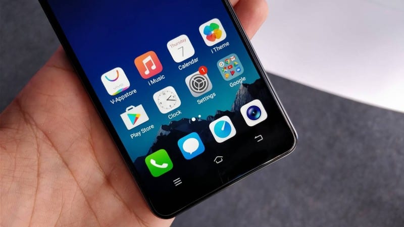 Vivo V7 Plus FullView Display