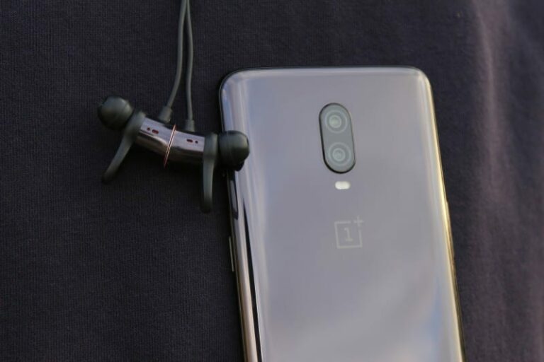New Open Beta for OnePlus 6/6T brings DC Dimming, and more