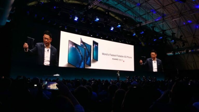 #MWC19: Huawei Mate X foldable phone with 8-inch FullView display, 55W Huawei SuperCharge announced