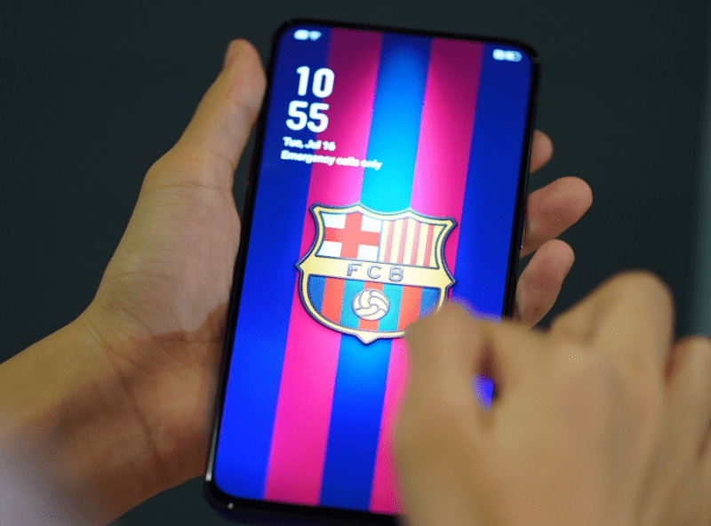 Oppo Reno 10x Zoom FC Barcelona Edition