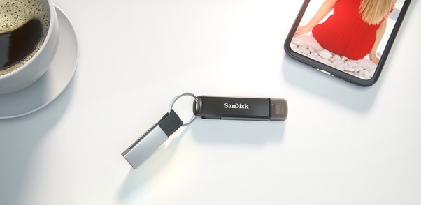 Western Digitals releases its first 2-in-1 USB Flash drive