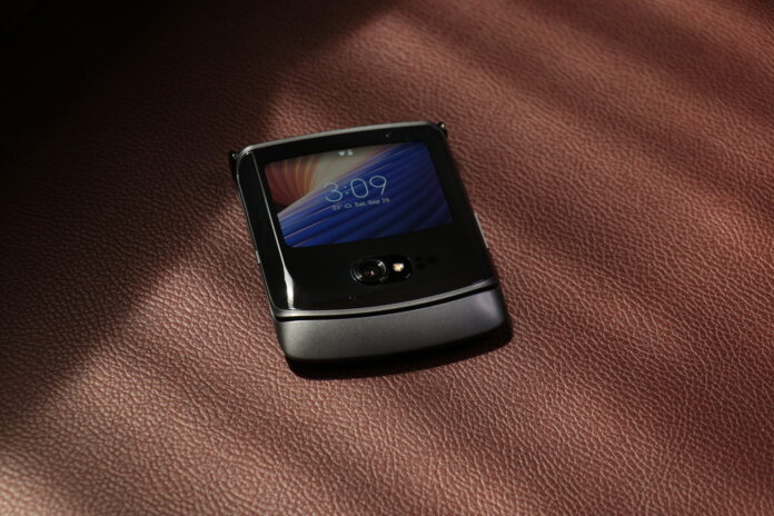 Moto Razr 5g